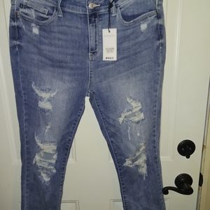 NWT Judy blue skinny fit capri size 15